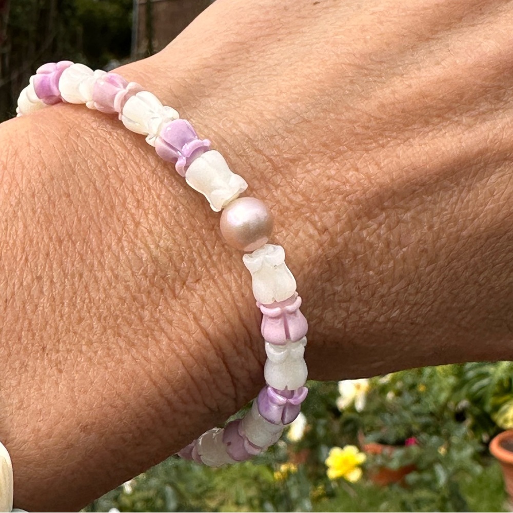 ❌SOLD❌ Handmade Pua Kalaunu Mother of Pearl & Freshwater Pearl Bracelet - Picture 4 of 11
